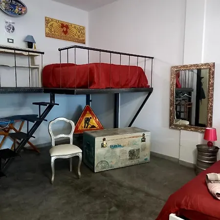 Apartment Art Deco Center Near The Beach! Terracina