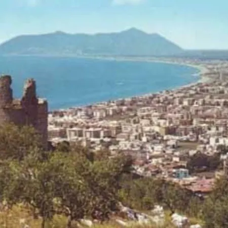 Art Deco Center Near The Beach! * Terracina